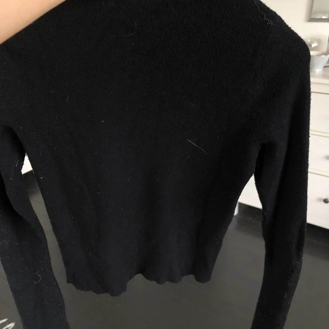 Svart tröja - 91