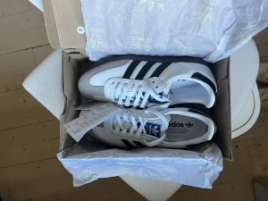 Adidas samba og helt nya! - Helt nya med sin låda ⚡️🌸🫶🏼