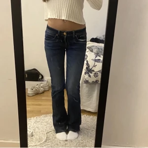 Ltb jeans valerie - Lånade bilder! super snygga lågmidjade ltb jeans i modellen valerie, storleken är samma som på bilderna, pris kan diskuteras