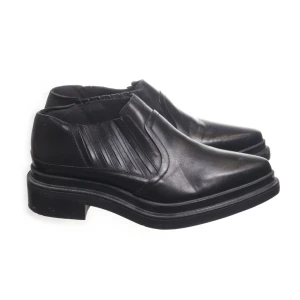 Snygga skor från Zara stl 40 - Köpte dessa men de var tyvärr för små på mig.