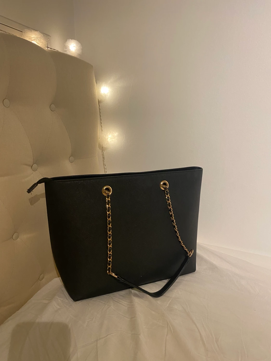 Säljer svart snygg väska 