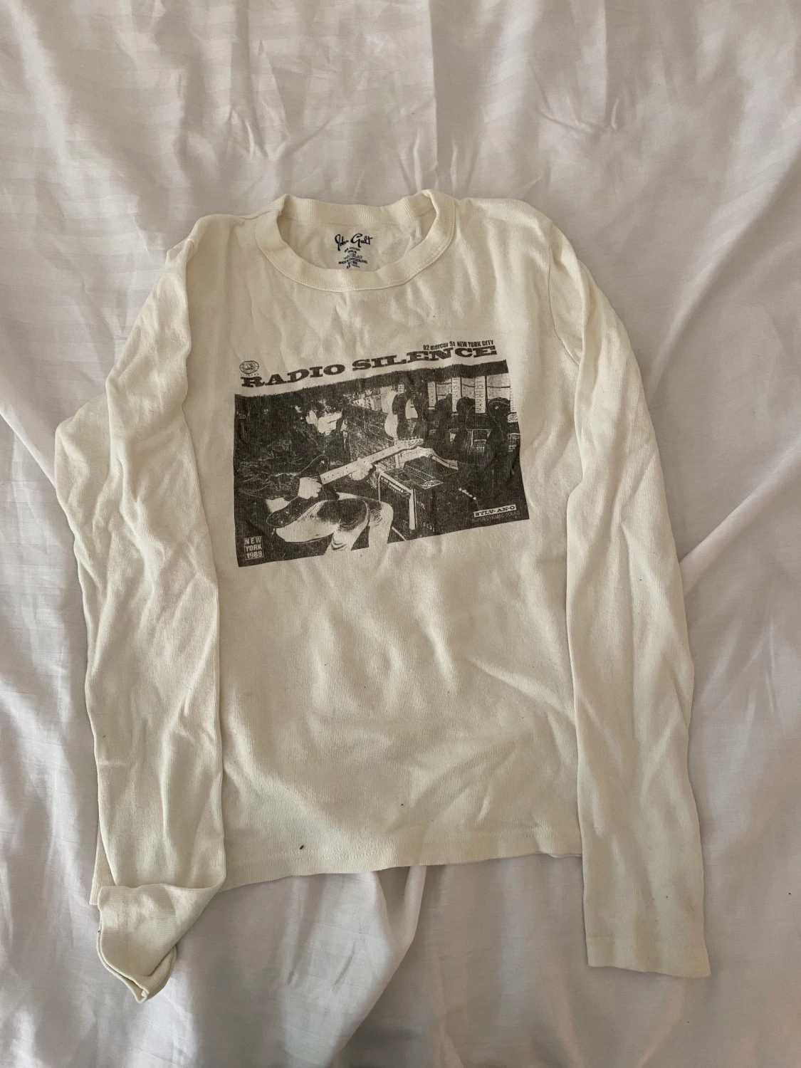 Vit tröja med tryck