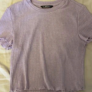 Lila topp - En lila topp från shein 