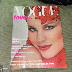 Vintage Vouge tidning  - Vintage Vouge tidning från december 1978, ej skadad och väl bevarad, nästan som ny 200kr + frakt