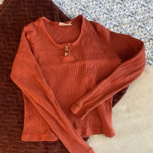 Farfarströja från Indiska - Fett fin och så bra tjockt material🫶🏻