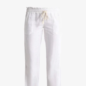 Roxy linnebyxor  - Skitsnygga linnebyxor som är rätt små o storlek då jag brukar ha s/m men dessa har jag i L och de sitter bra!