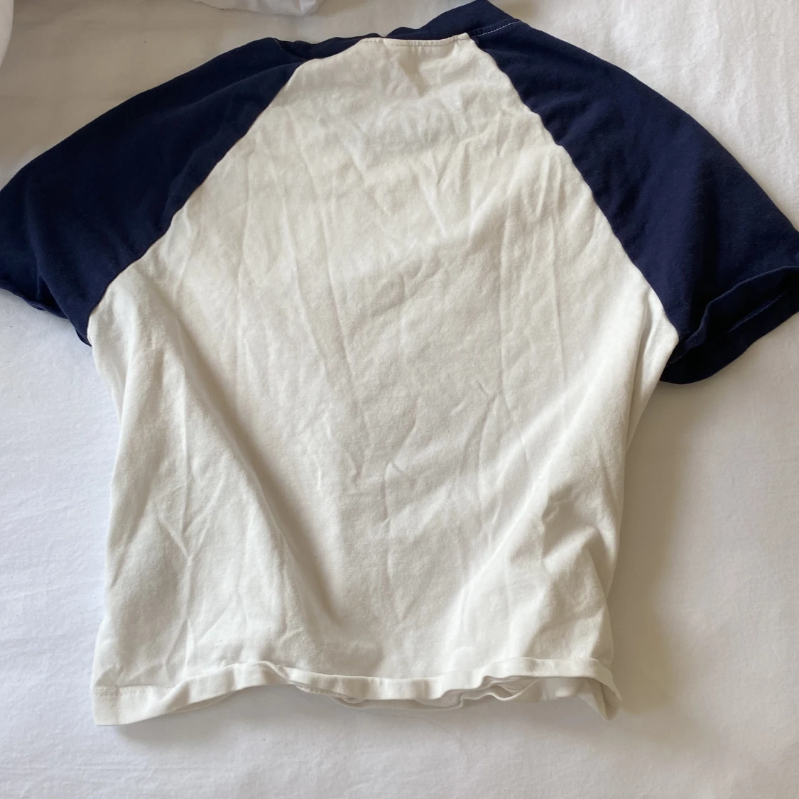 t-shirt från h&m - 90