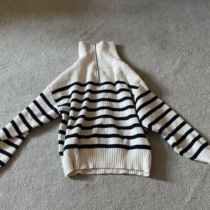 Zara - Säljer denna super gulliga zara tröjan 