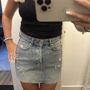 Jeanskjol - Snygg jeanskjol från hm💕