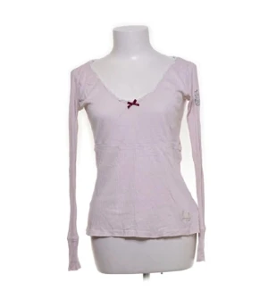 Odd Molly tröja - Rensar garderoben! Superfin rosa långärmad tröja från Odd Molly. Den är i storlek S men skulle säga att den passar storlek XS-M 💕