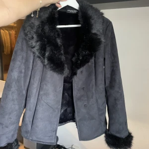 Svart mocka jacka❤️ - Dorothy perkins jacka med päls 💓