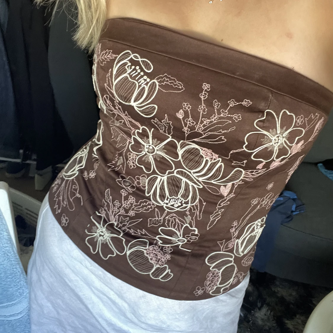 Broderad korsett - 91