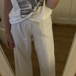 Linnebyxor  - Enkla linnebyxor ifrån Gina från förra året💞