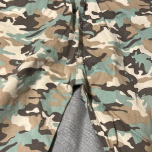 Blåa shorts - Den är fin 