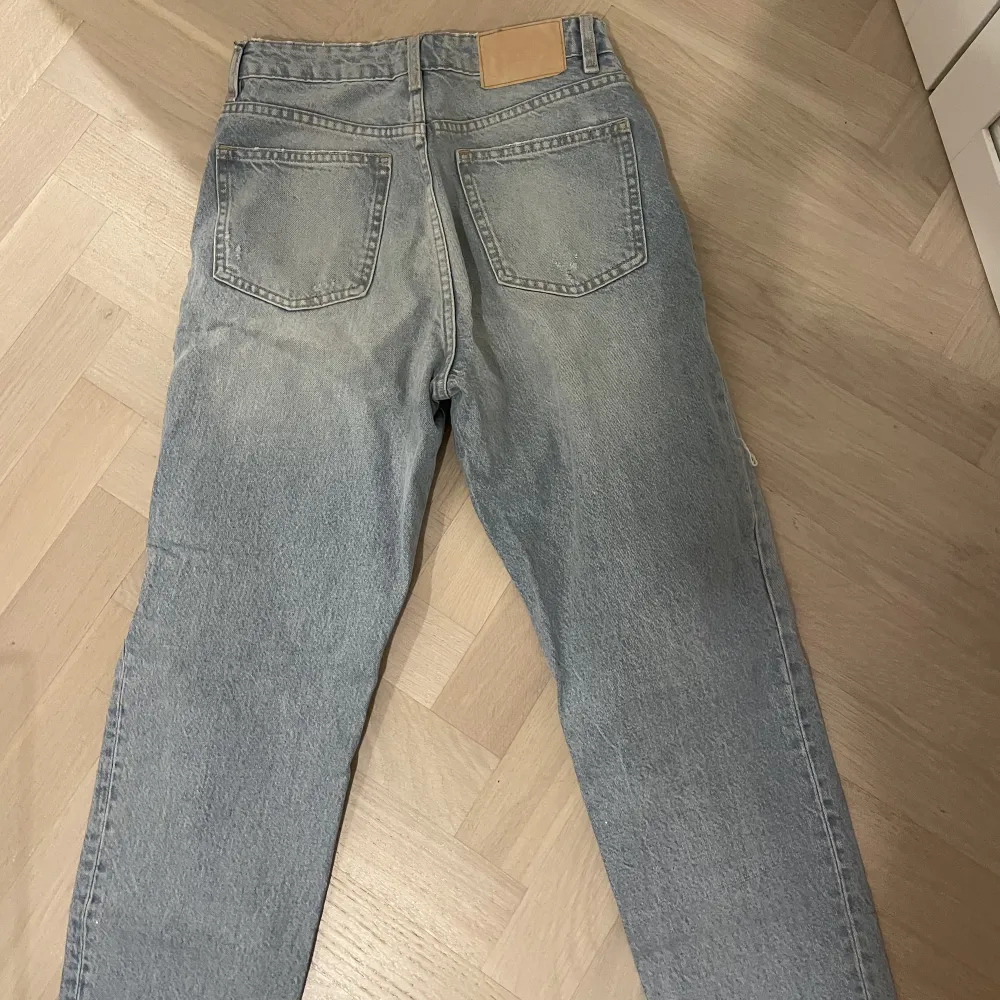 Så snygga jeans från Zara. Jeans & Byxor.