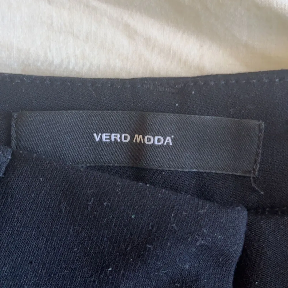 Fina kostymbyxor från Veromoda! Säljer då dem är för små för mig. . Jeans & Byxor.