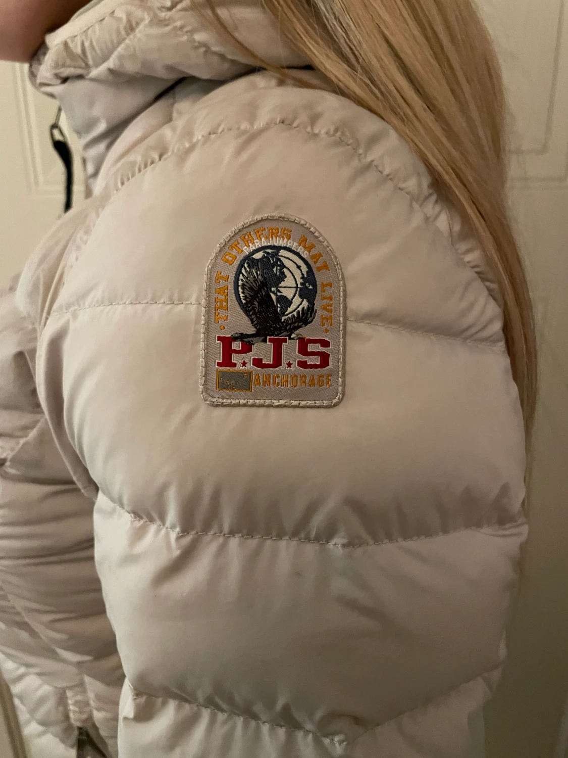 Beige Parajumper jacka - 90