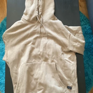 Biege Jack and Jones Hoodie, Pris kan diskuteras!! - Storlek L, Sällan använd