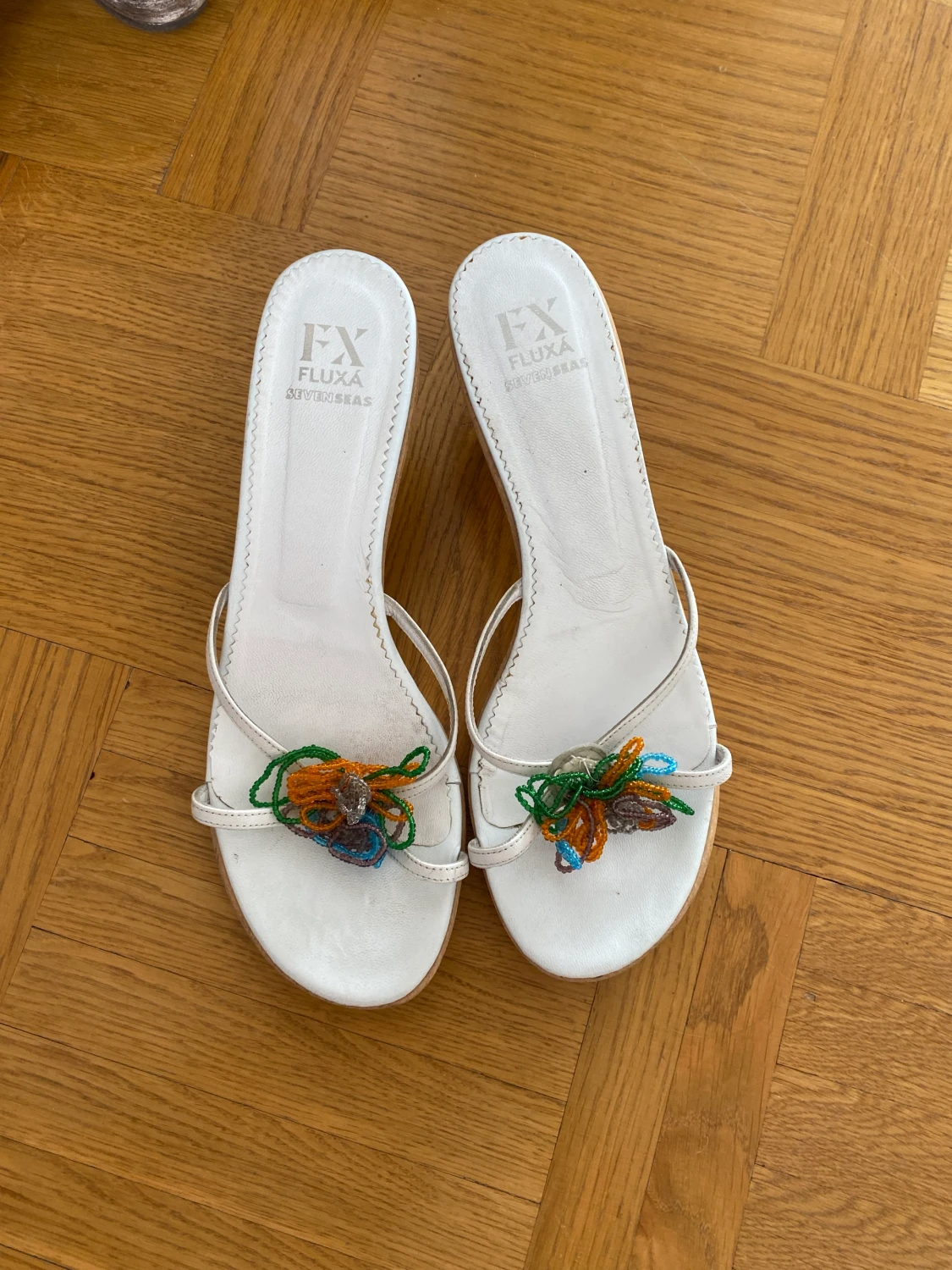 Kitten heals klackar