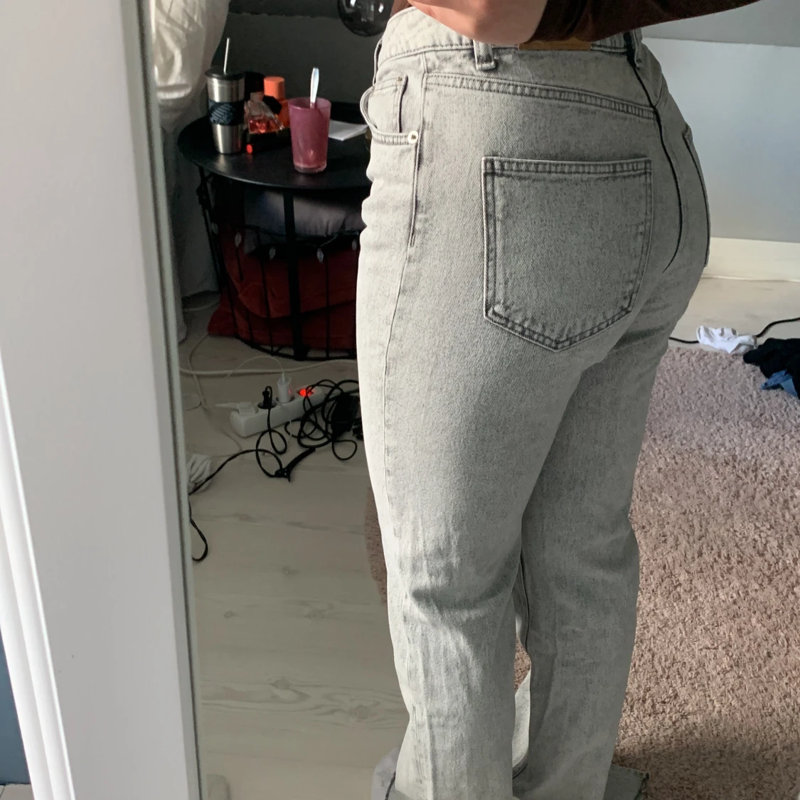 Midwaist jeans med slits - 90