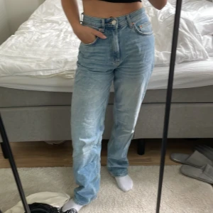 Jeans - Jeans från Gina Tricot i modellen straight leg