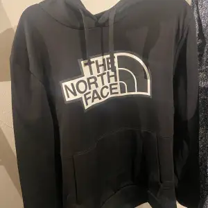 north face exploration hd tnf black  North face hoodie ny aldrig använd storlek xl bra i storleken  