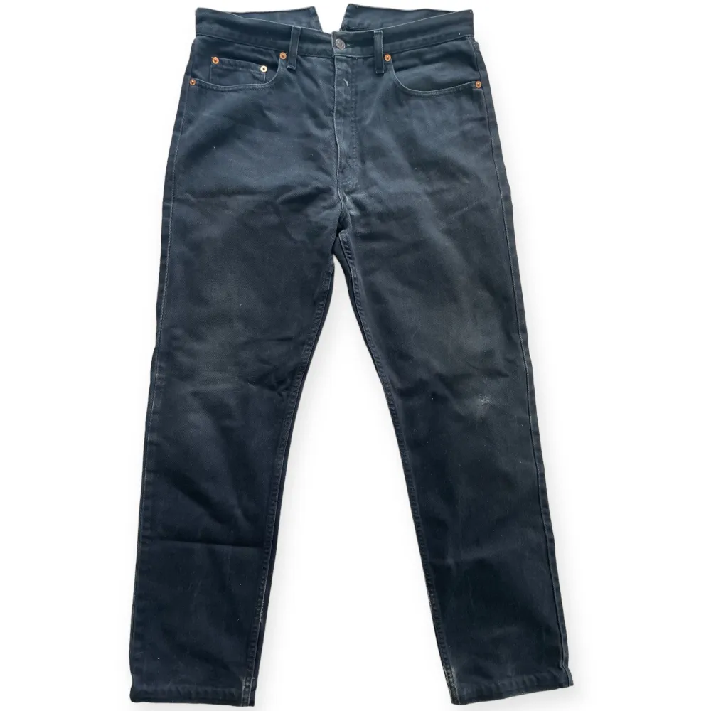 Colour: Black Condition: Good condition, ripped top back Size: W33L34 Measurements: -Waist: 42cm -Inseam: 81cm -Leg Opening: 20cm. Jeans & Byxor.