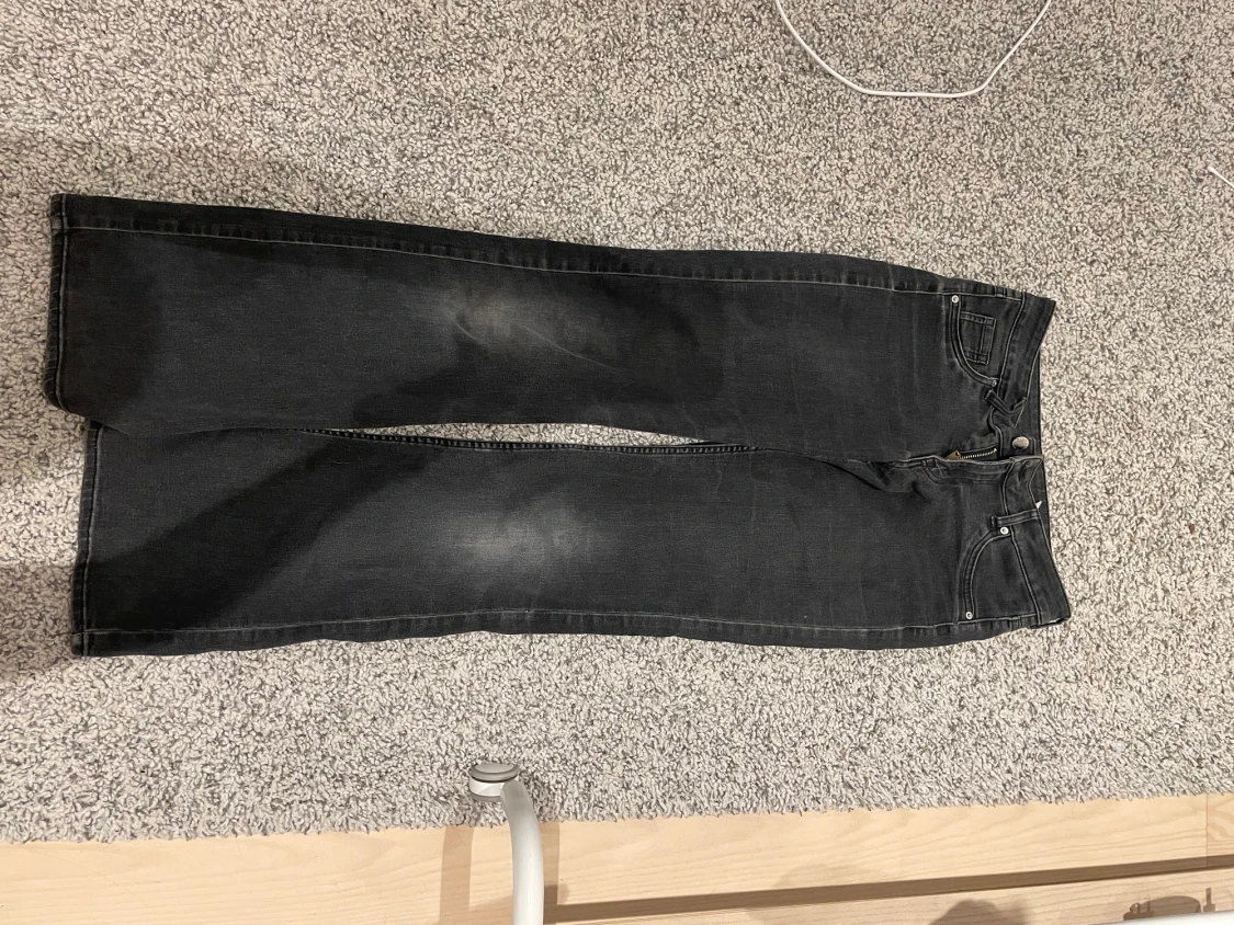 Lågmidjade bootcut jeans