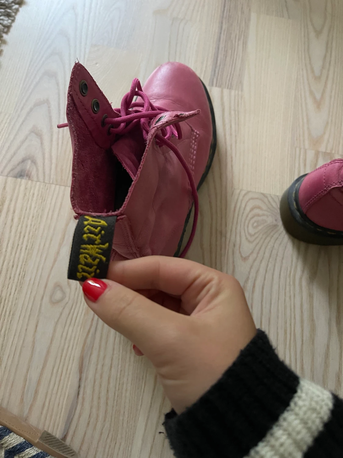 Dr. Martens  - 90