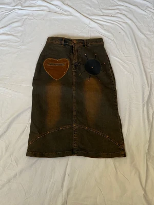 Hippie jeans kjol - Skriv vid frågor,  köp nu går bra🥰lite stretchig, köpt secondhand (inte bilder på)