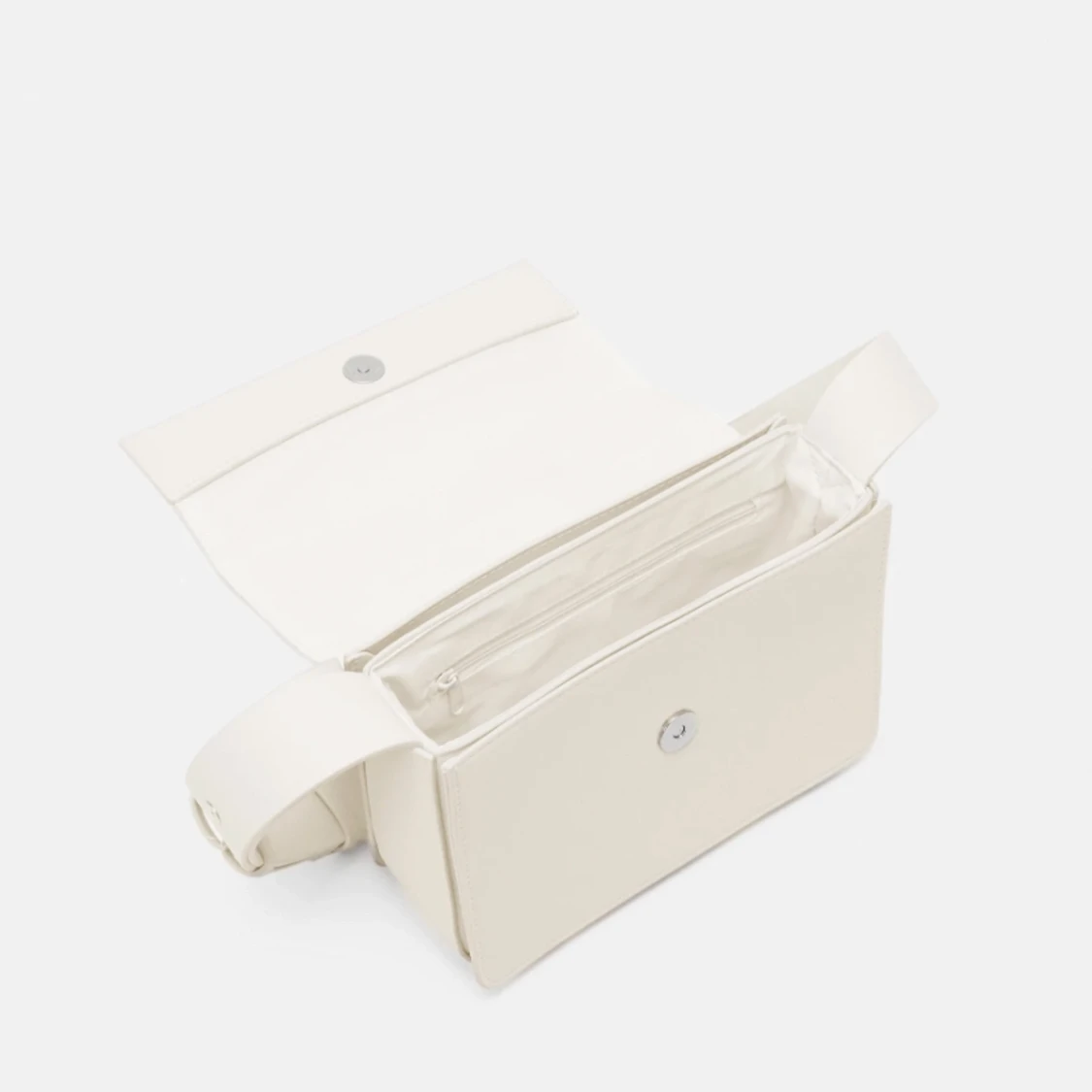 Kräm vit väska🫶🏼 - 91