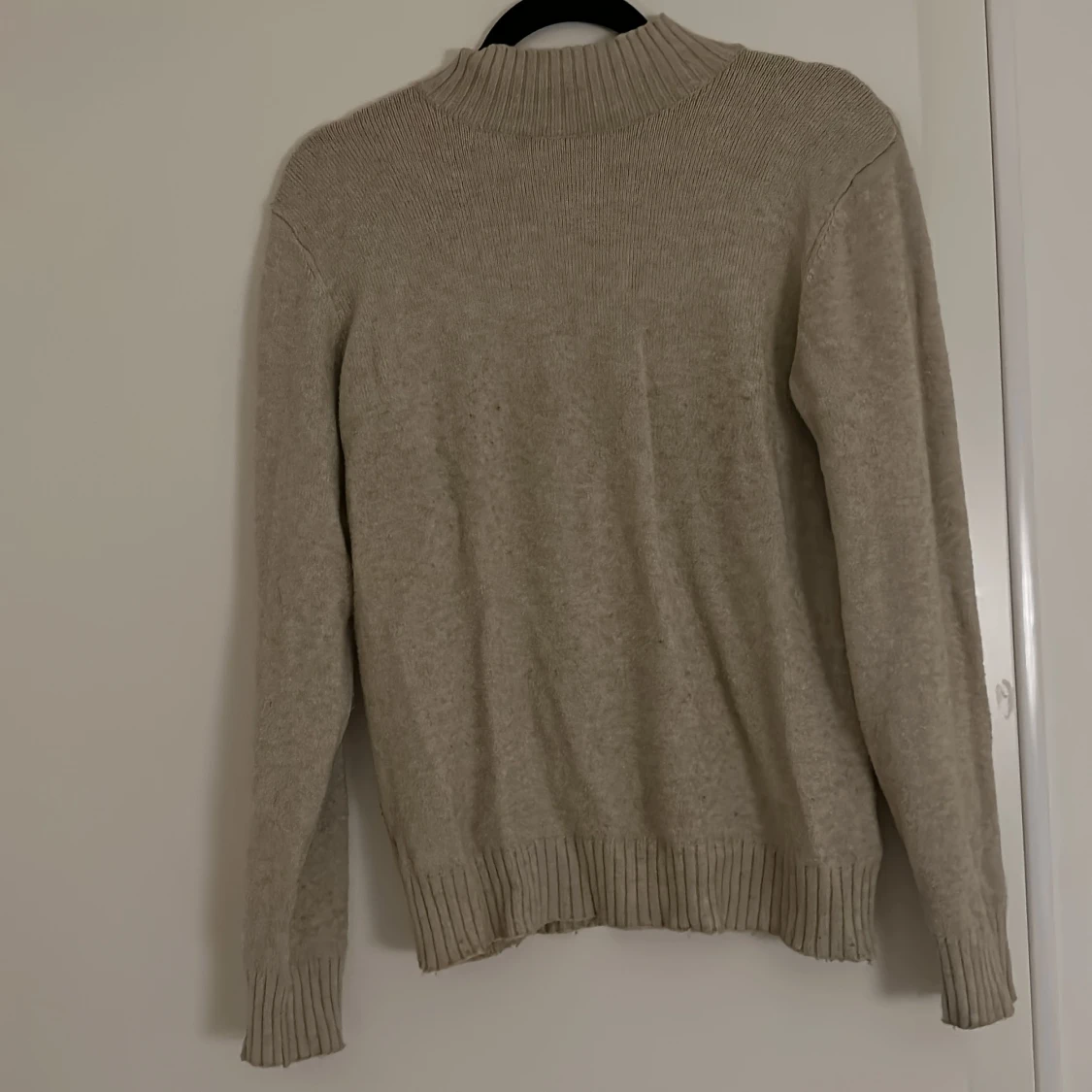 Stickad tröja storlek m