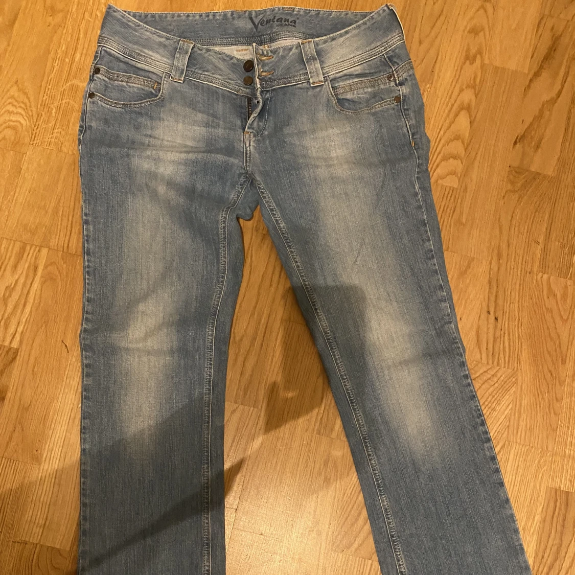 low waist, straight leg jeans 