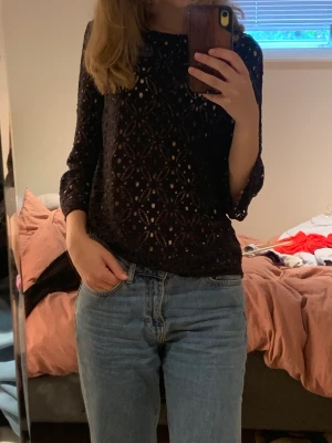 Svart blus  - Jätte fin svart blus nu till höst.