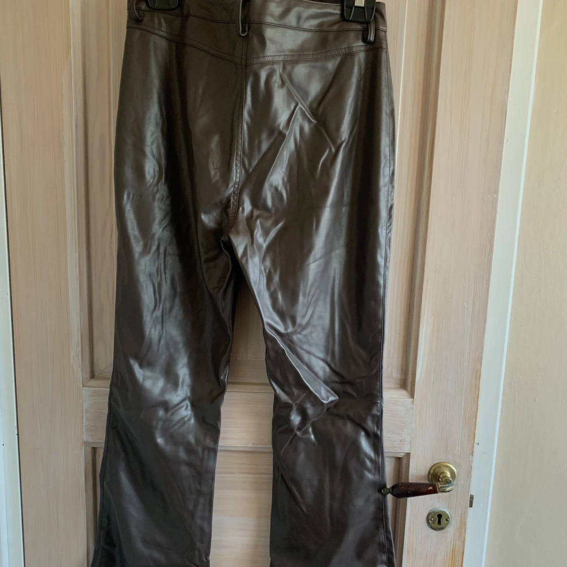 Bruna skinnjackor från Motel Rocks. - 91