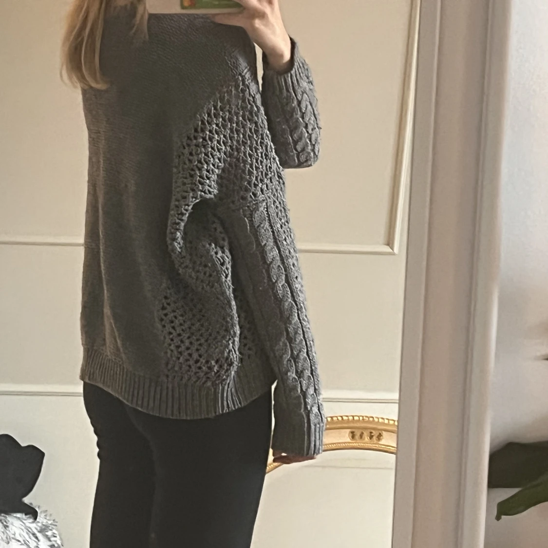 Grå stickad tröja - 90