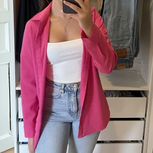 Skjorta  - Enkel rosa skjorta