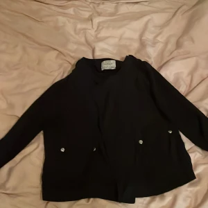 En jacka  - Jätte tun och skön kofta/jacka 