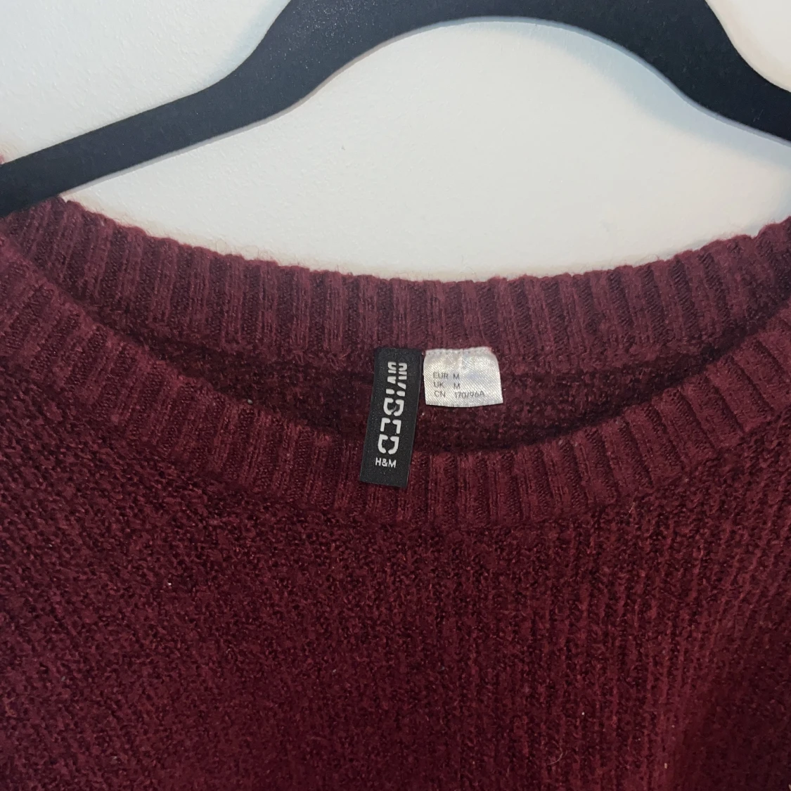 Stickad röd tröja - 91