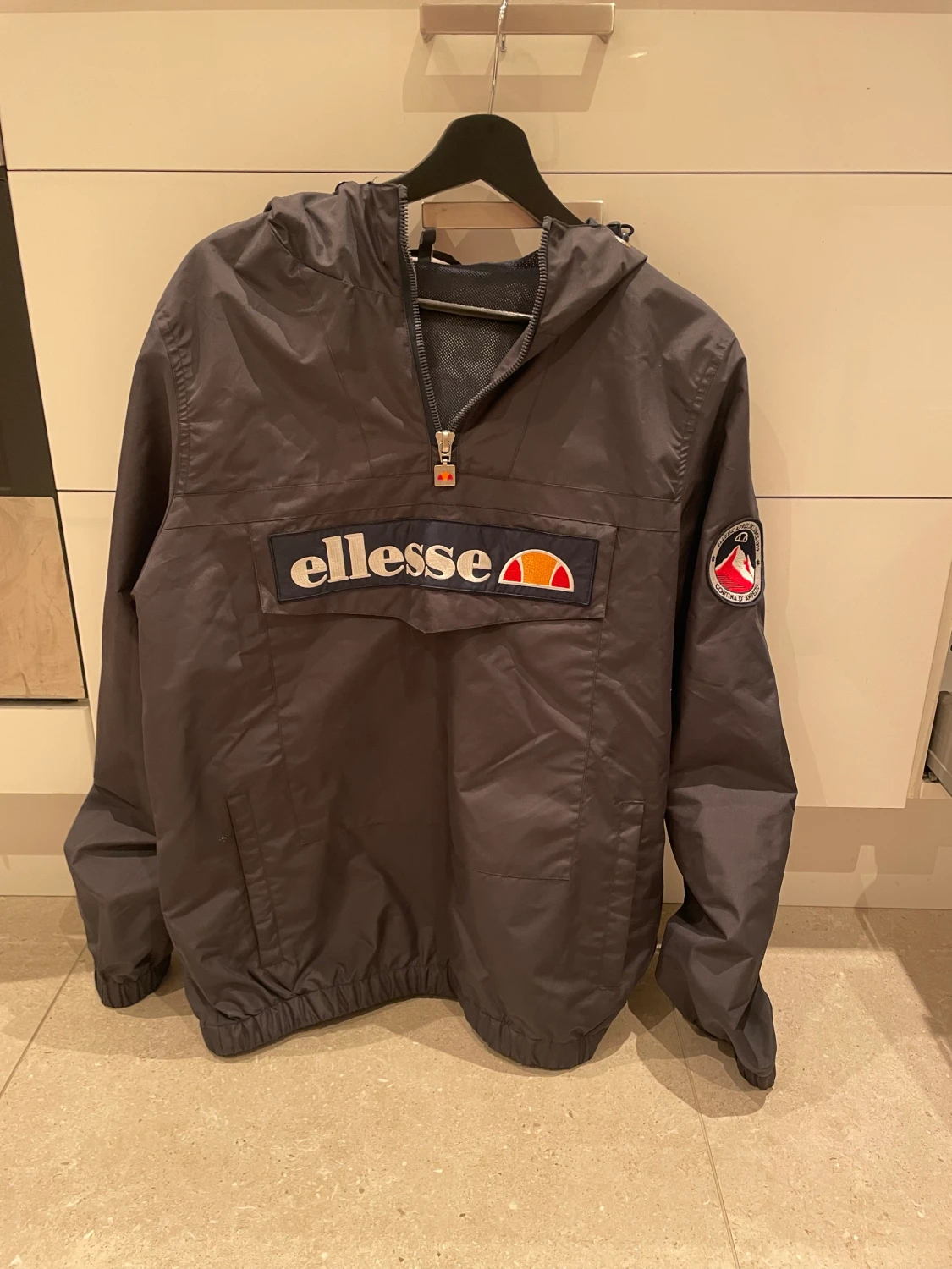 Ellesse vindjacka