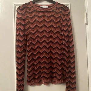 Festtopp - Jättefin missoni-liknande topp från mango❤️storlek M