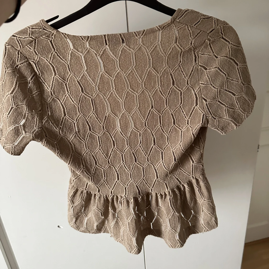 Urringad söt topp  - 90