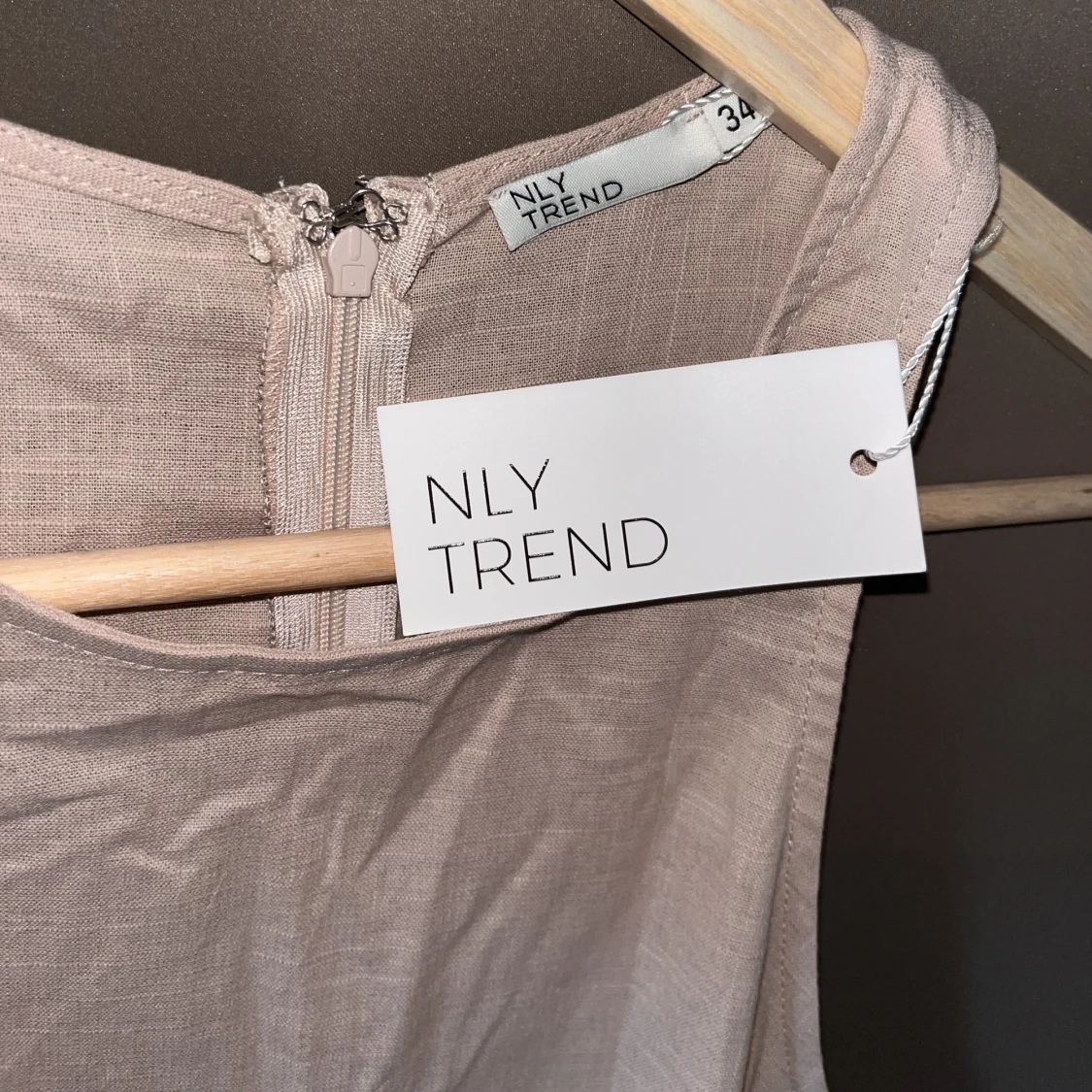 Miniklänning med snörning - 90