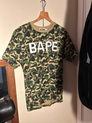 Bape tshirt - Köpt i tokyo. Nyskick.