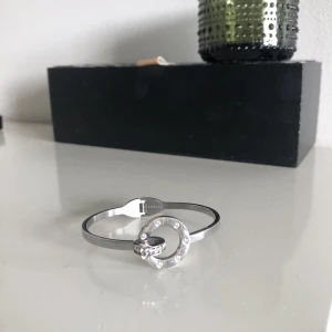 Edblad Armband - Fint armband från Edblad som sällan blivit använt, säljer för 100kr💕