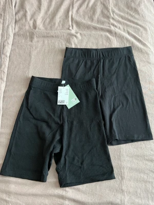 Cykelbyxor  - 2-pack cykelbyxor helt oanvända i storlek S 