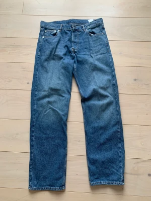 Jeans sweet skate  - Köpta från junkyard, sweet sktbs loose fit, strl 32 