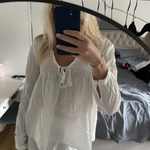 Odd Molly blus - Blus från Odd Molly med paljetter