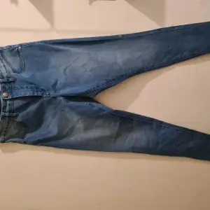 Hlt ny jeans i stretch