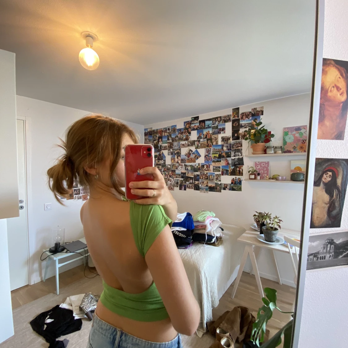 Grön tröja med öppen rygg - 91